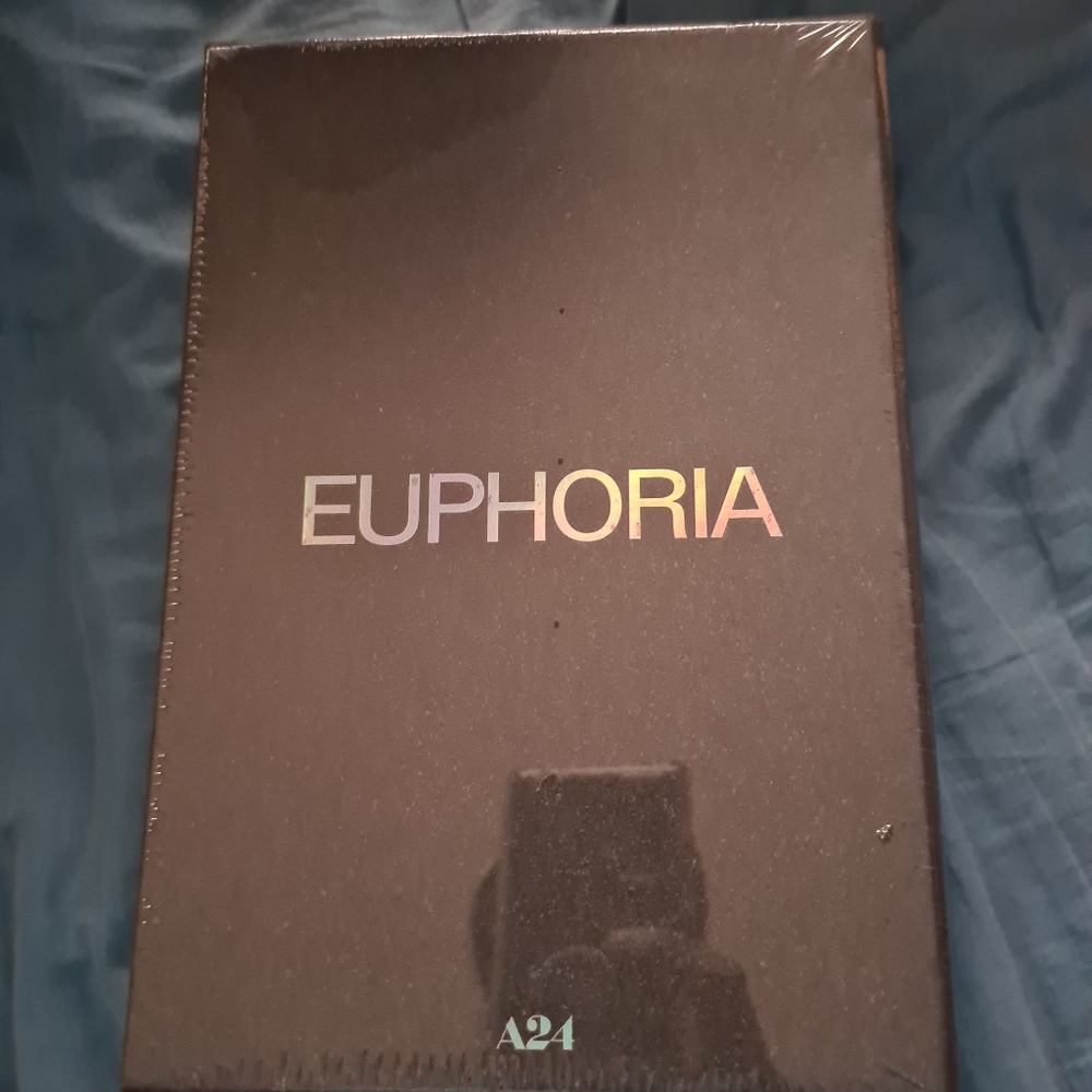 Brand new euphoria book collection